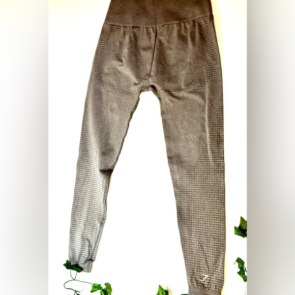 EUC Seamless Vital leggings with venting - Picture 9 of 14